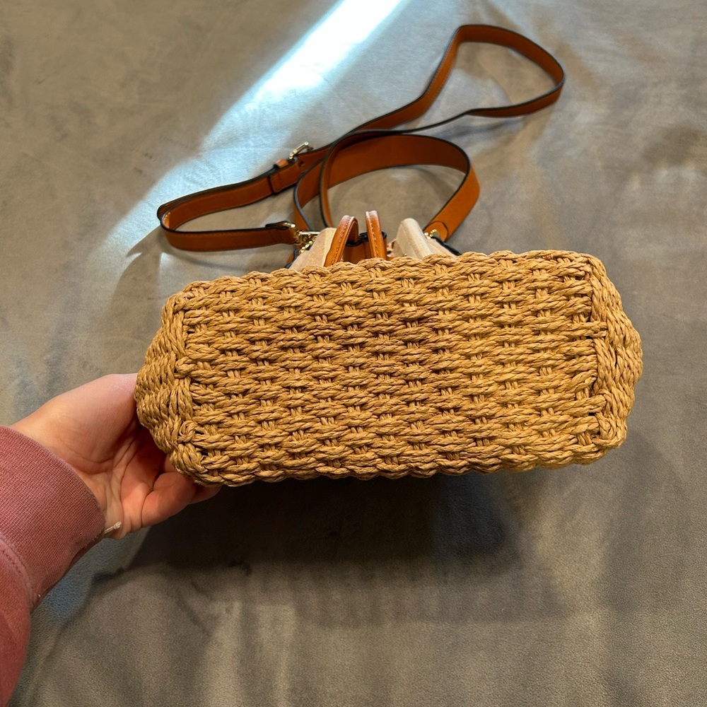 Women’s Bucket Bag - Picture 2 of 5